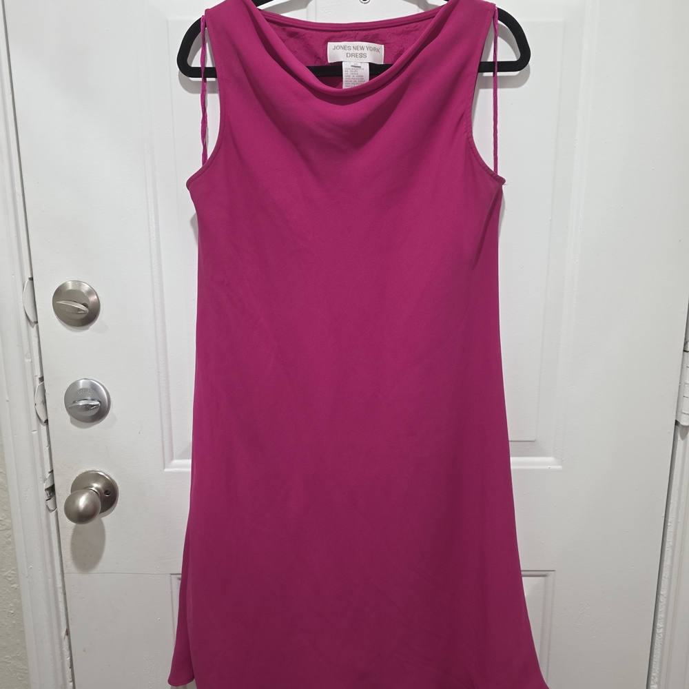 Elegant Pink Sleeveless Dress